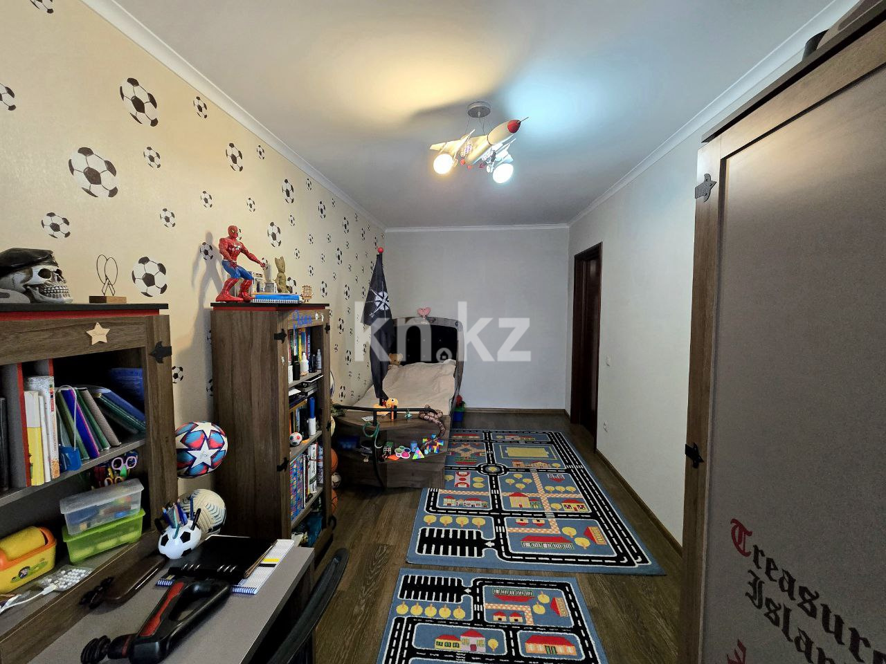 Продажа 4-комнатной квартиры, 80 м², ул. Жандосова - Продажа квартир в Алматы фото 16 из 22