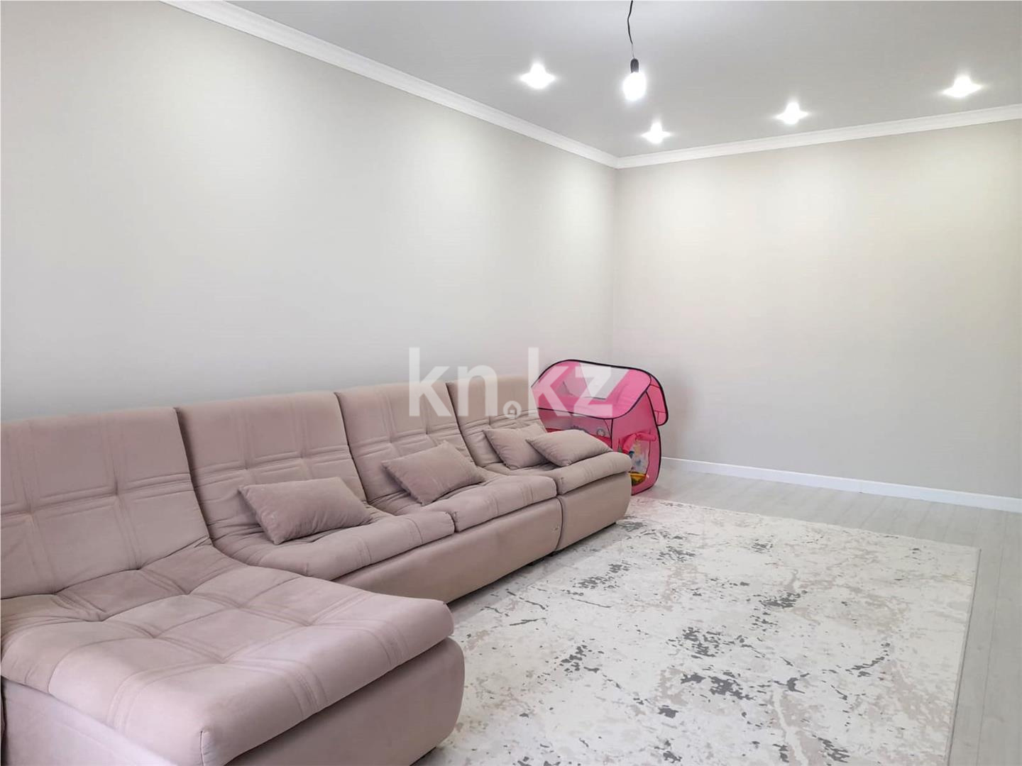 Продажа 3-комнатной квартиры, 94 м², ул. Муканова - Продажа квартир в Караганде фото 2 из 20