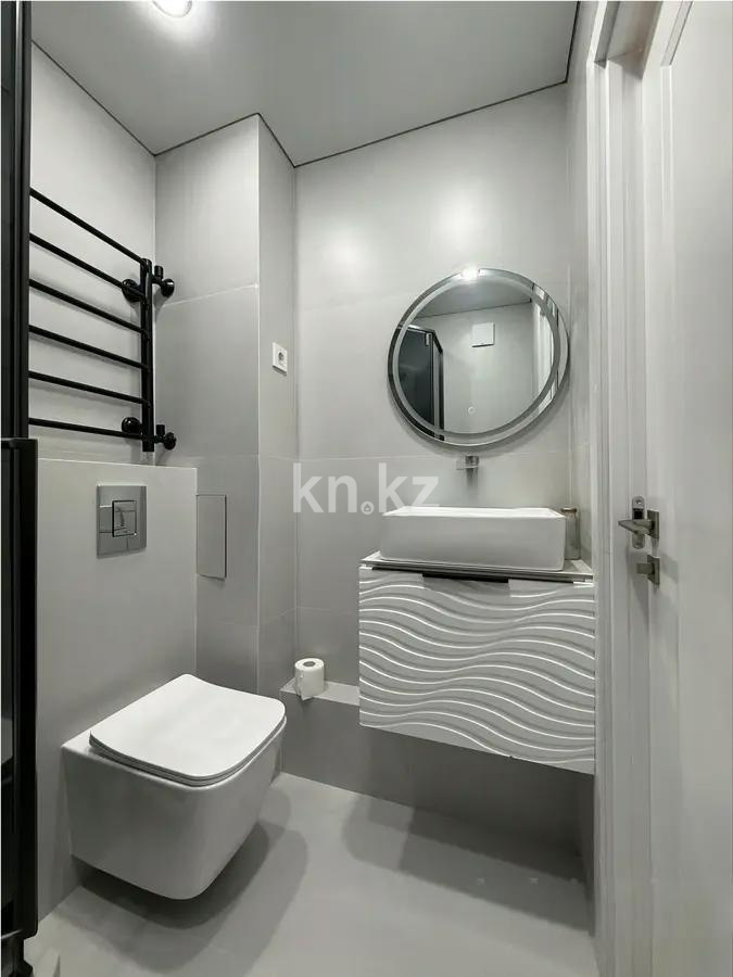 Продажа 2-комнатной квартиры, 42 м², 11 мкр., дом  24 - Продажа  двухкомнатных квартир в Алматы с фото фото 4 из 5