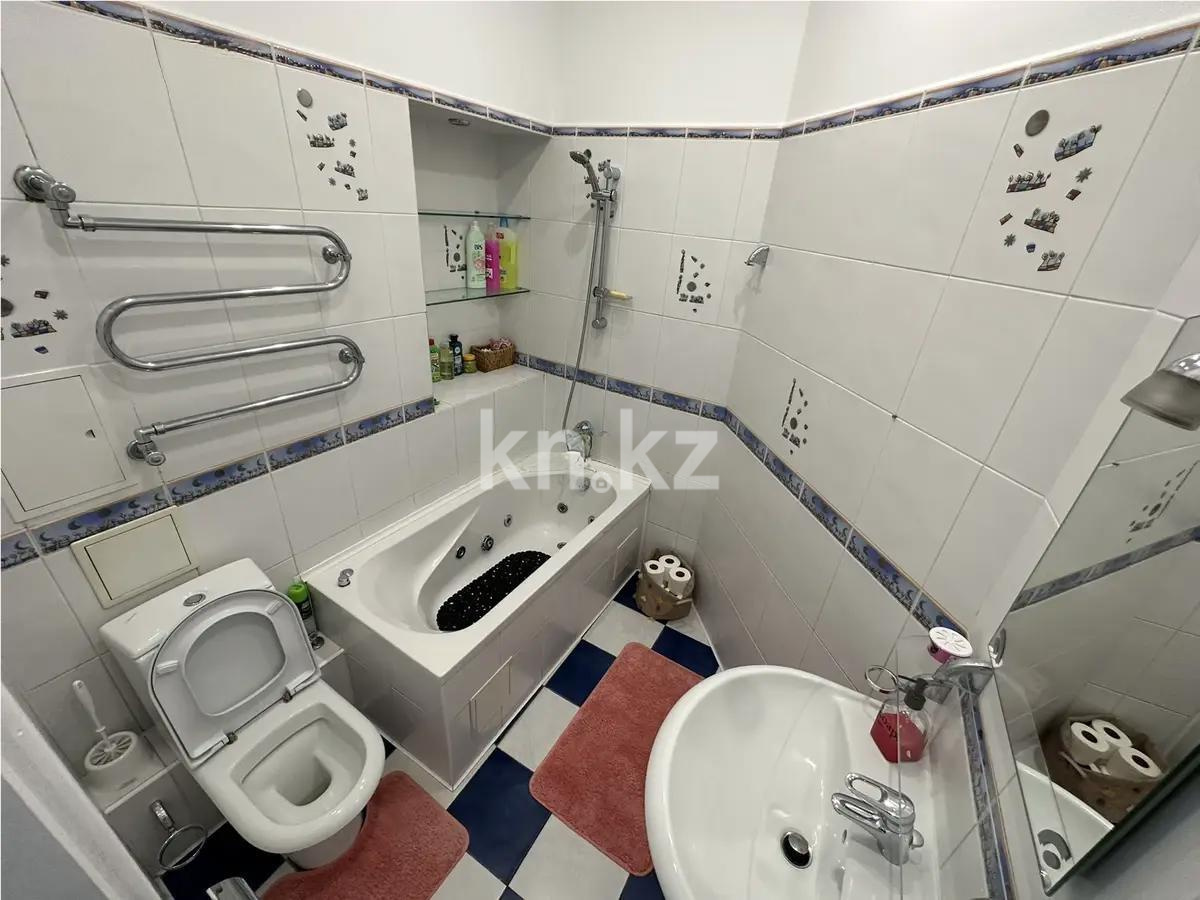 Продажа 4-комнатной квартиры, 350 м², мкр-н Самал-2, дом  63 - Продажа квартир в Алматы фото 6 из 8