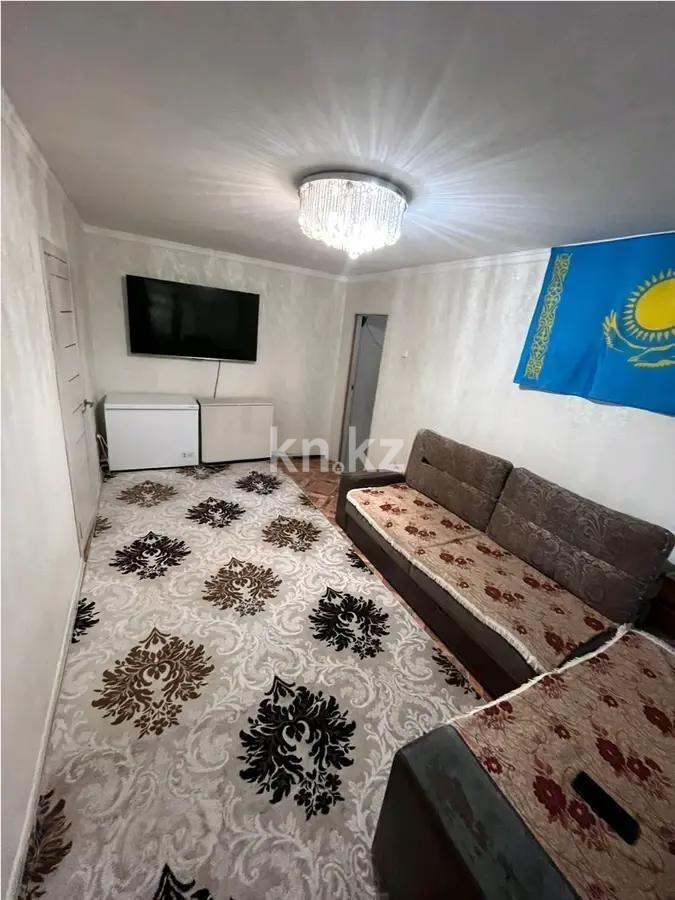 Продажа 4-комнатной квартиры, 61 м², мкр-н 13, дом  8 - Продажа  четырехкомнатных квартир в Караганде без посредников фото 1 из 6