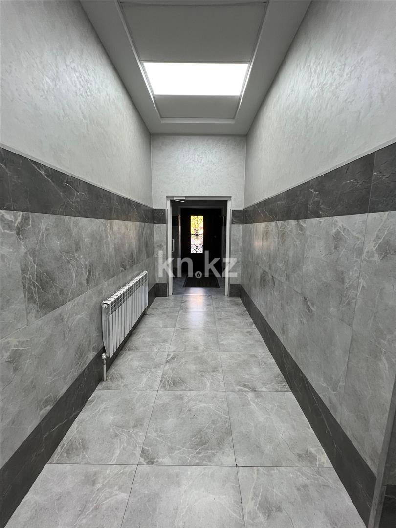 Продажа 3-комнатной квартиры, 100 м², ул. Дюсембекова - Продажа  трехкомнатных квартир в Караганде фото 18 из 21