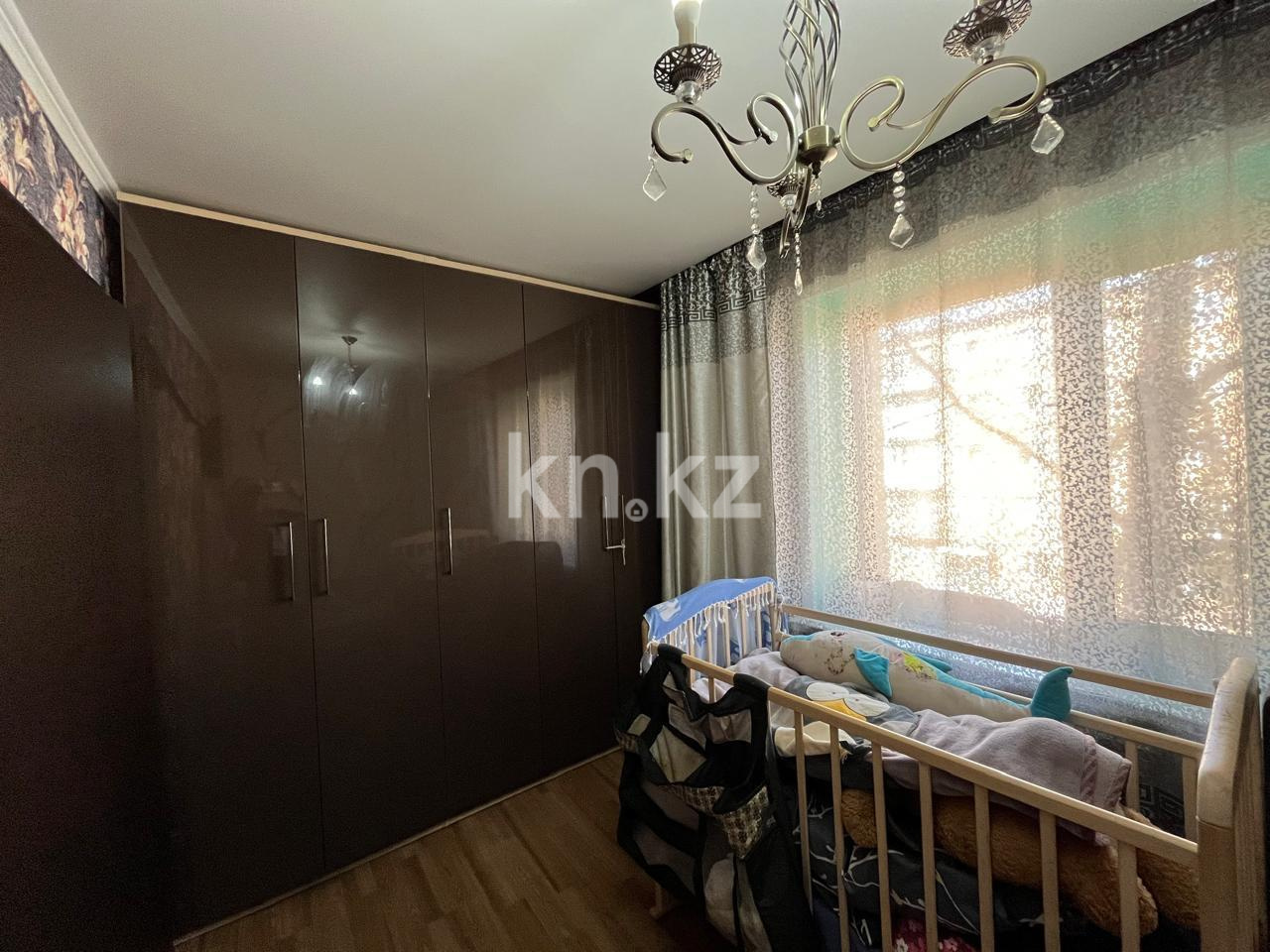 Продажа 3-комнатной квартиры, 54 м², мкр-н 14 - Продажа  трехкомнатных квартир в Караганде фото 8 из 18