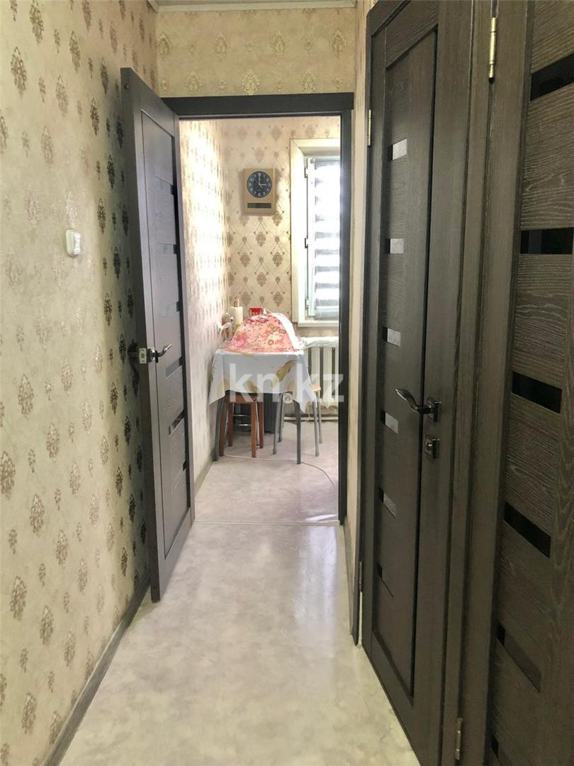 Продажа 4-комнатной квартиры, 61 м², мкр-н 15, дом  28 - Продажа  четырехкомнатных квартир в Караганде фото 11 из 15