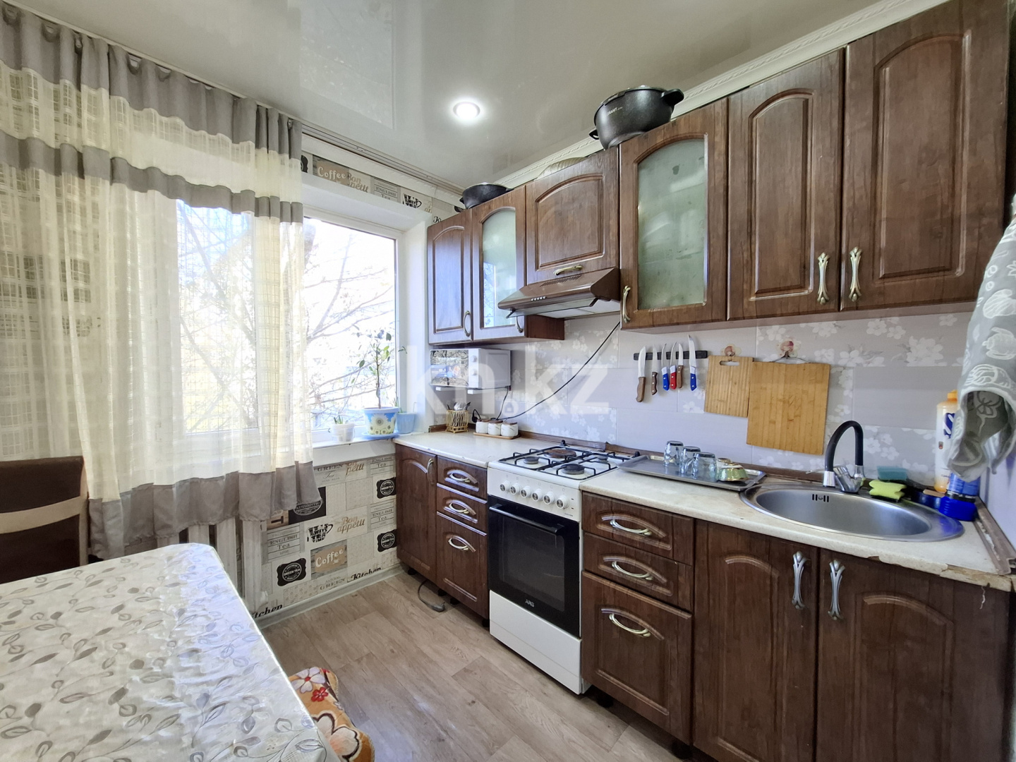 Продажа 3-комнатной квартиры, 62.5 м², 18мкр, дом  9 - Продажа квартир в Караганде фото 8 из 16