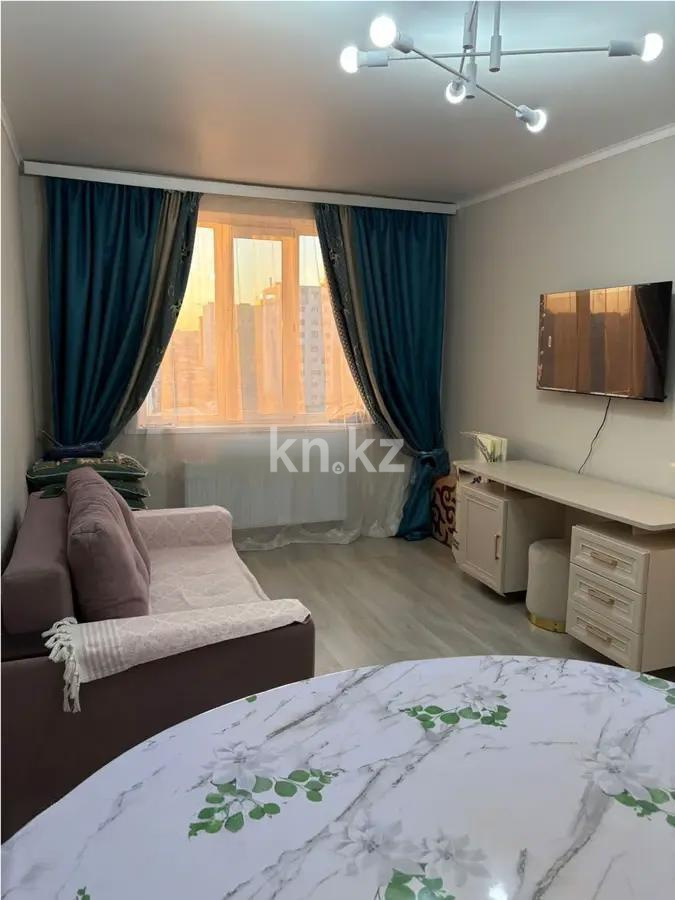Продажа 1-комнатной квартиры, 40 м², ул. А-102, дом  27 - Продажа  однокомнатных квартир в новостройках Астаны без посредников с фото фото 1 из 4