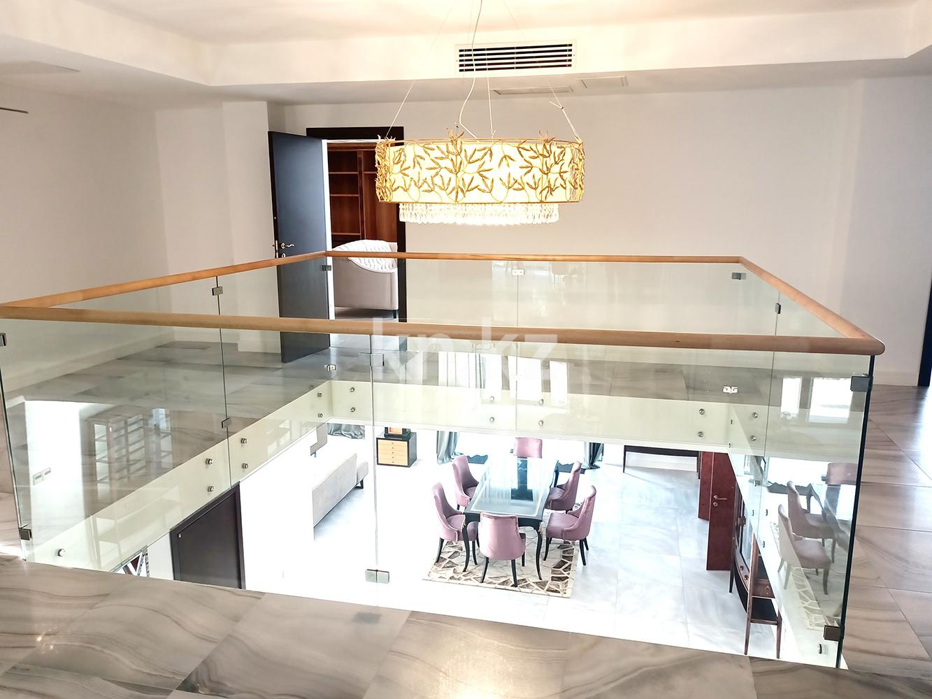 Аренда 9-комнатного дома, 1000 м², мкр-н Юбилейный - Аренда домов в Алматы фото 12 из 20