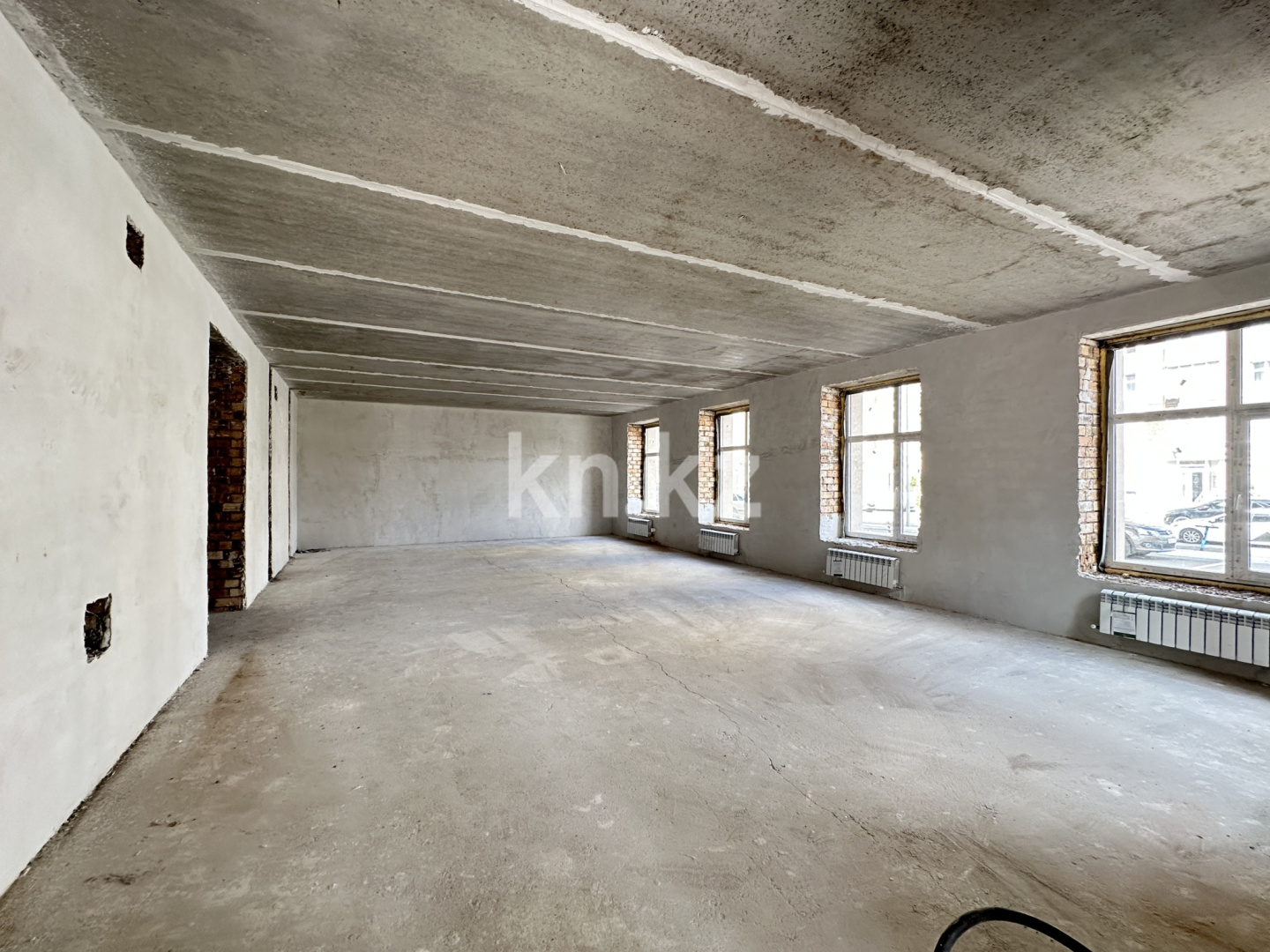 Продажа , 100.2 м², мкр-н Степной-2, дом  18/2 - Продажа офисных и торговых помещений в Караганде фото 6 из 16