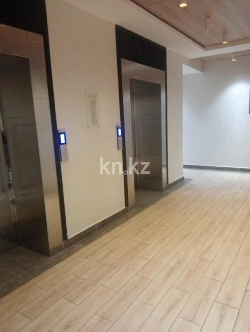 Продажа 1-комнатной квартиры, 40 м², пр. Улы Дала, дом  33/1 - пр. Кабанбай батыра в Астане