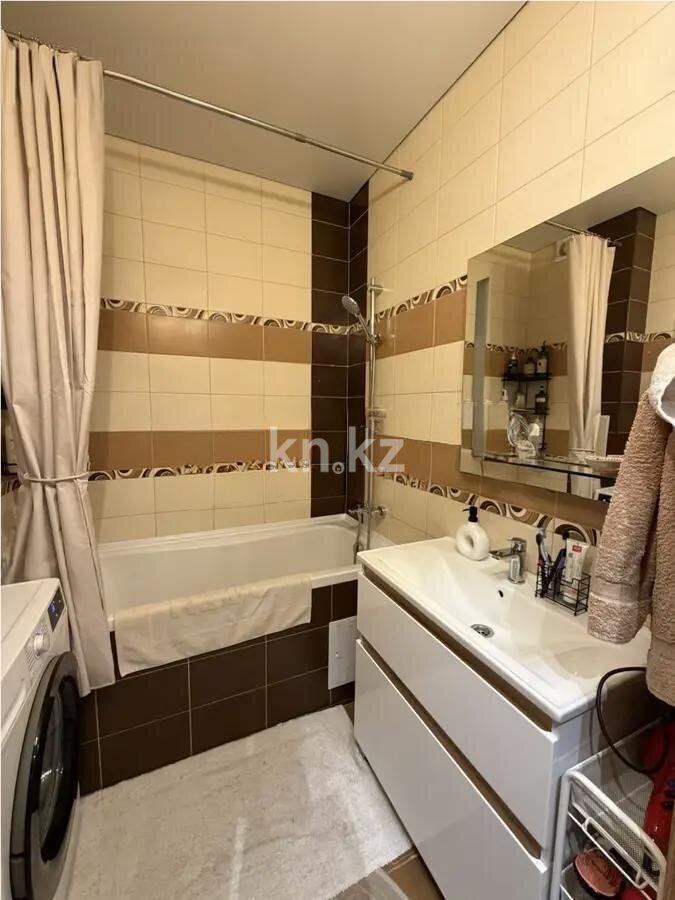 Продажа 3-комнатной квартиры, 65 м² в Алматы - фото 5