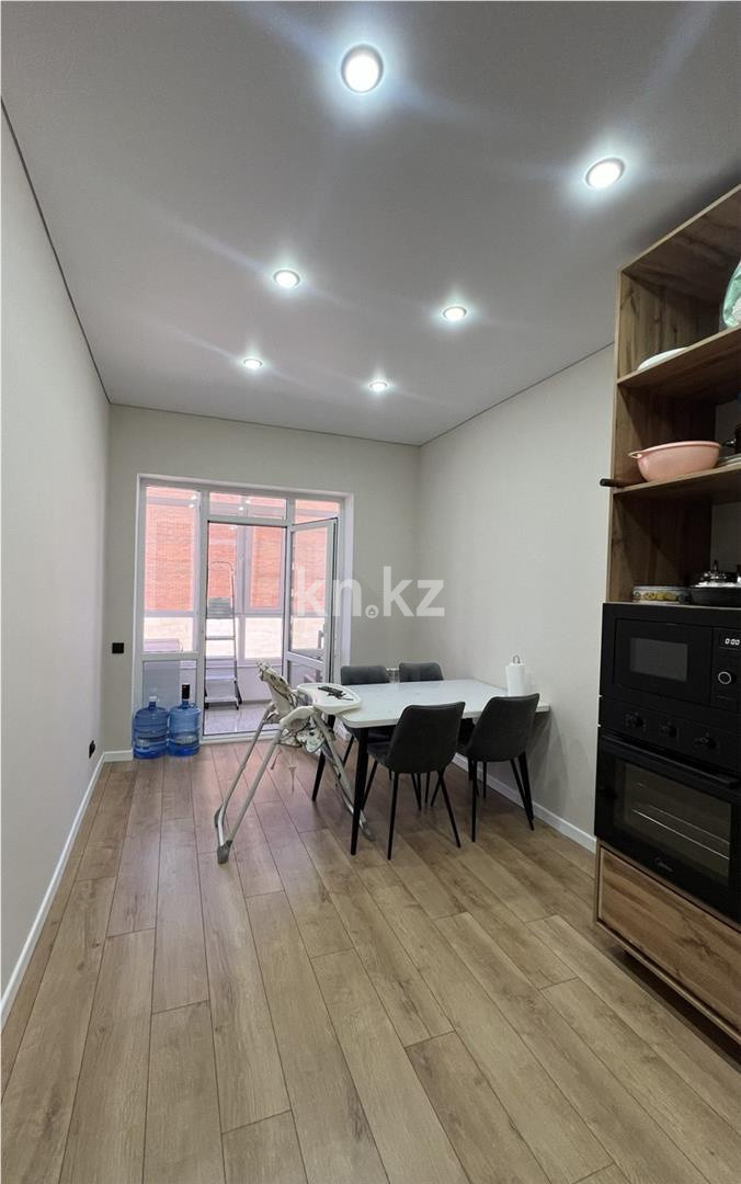 Продажа 4-комнатной квартиры, 104 м², ул. Кулкыбаева - Продажа квартир в Караганде фото 11 из 19