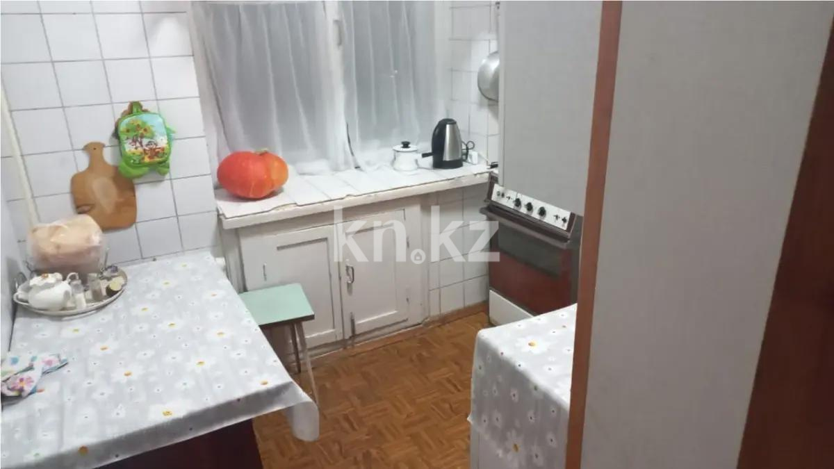 Продажа 3-комнатной квартиры, 58 м², пр. Бухар-жырау, дом  77 в Караганде - фото 4
