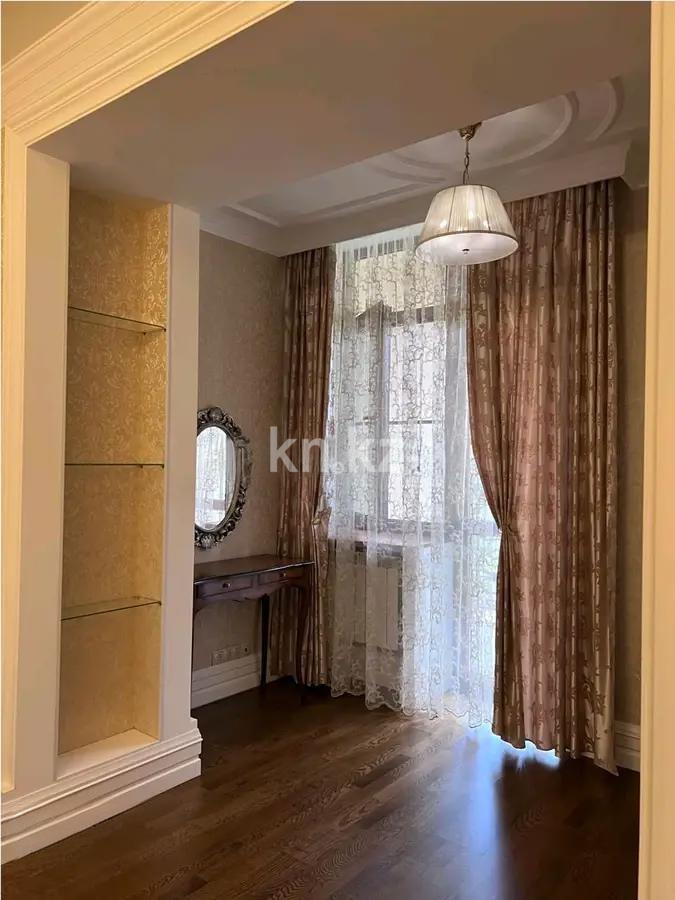 Продажа 3-комнатной квартиры, 122.7 м², ул. Омаровой, дом  37 в Алматы - фото 7