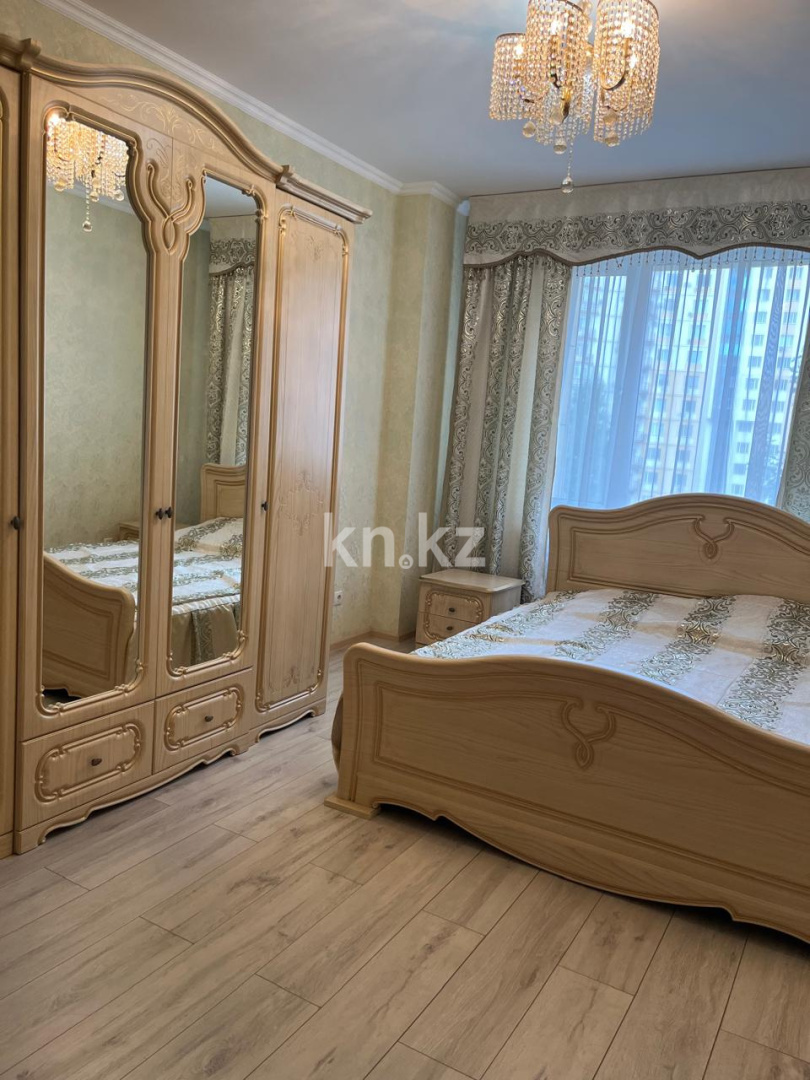 Продажа 4-комнатной квартиры, 105 м², ул. Сауран, дом  3/1 - район Абу Даби плазы - Продажа квартир в Астане фото 9 из 18