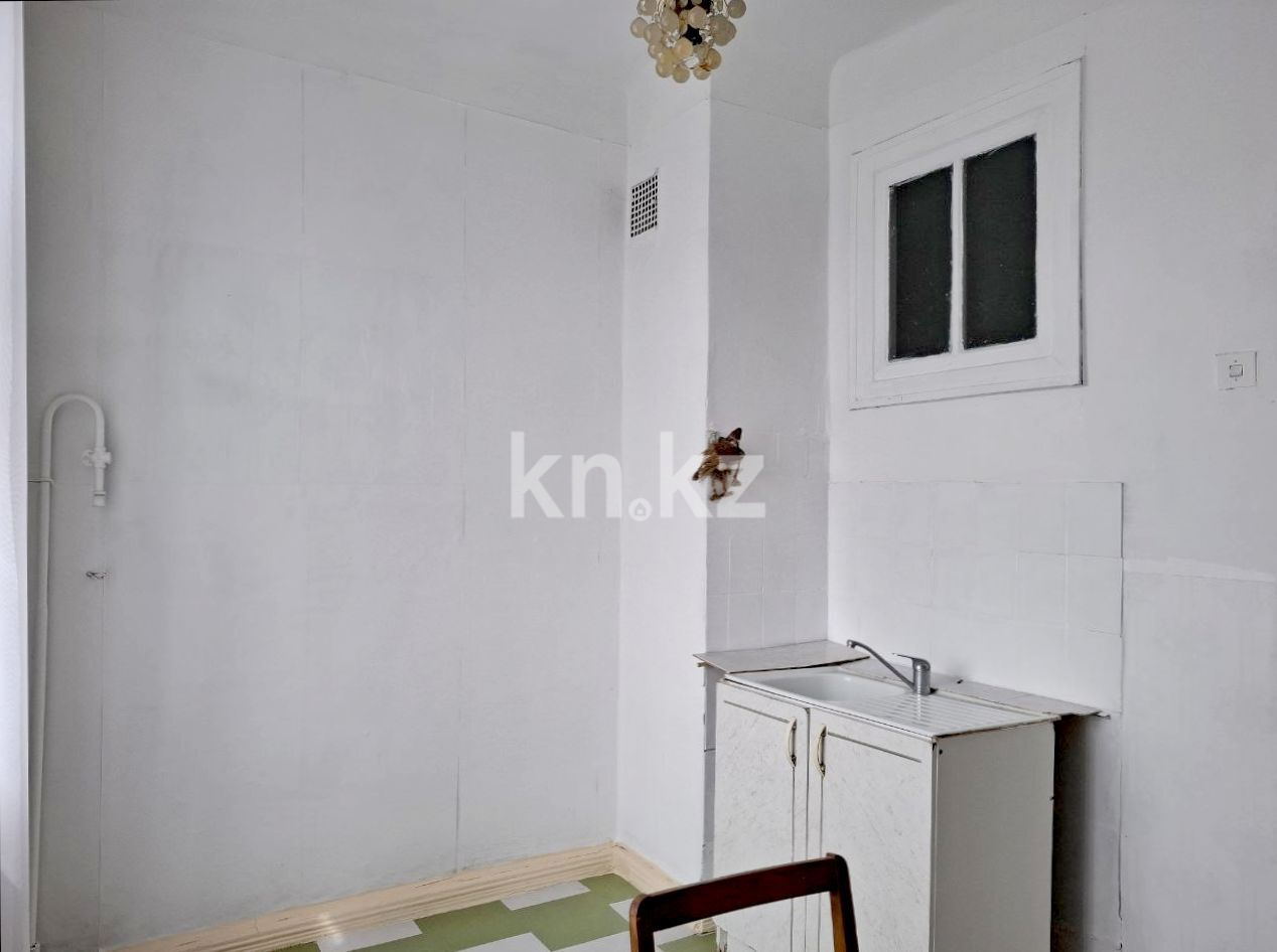 Продажа 3-комнатной квартиры, 65 м², пр. Шакарима, дом  177 - Продажа  трехкомнатных квартир в Усть-Каменогорске фото 5 из 16