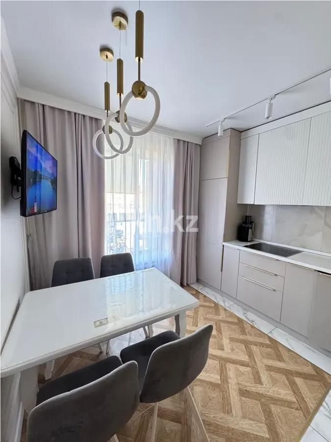 Продажа 2-комнатной квартиры, 60 м², пр. Кабанбай батыра, дом  59 в Астане - фото 3