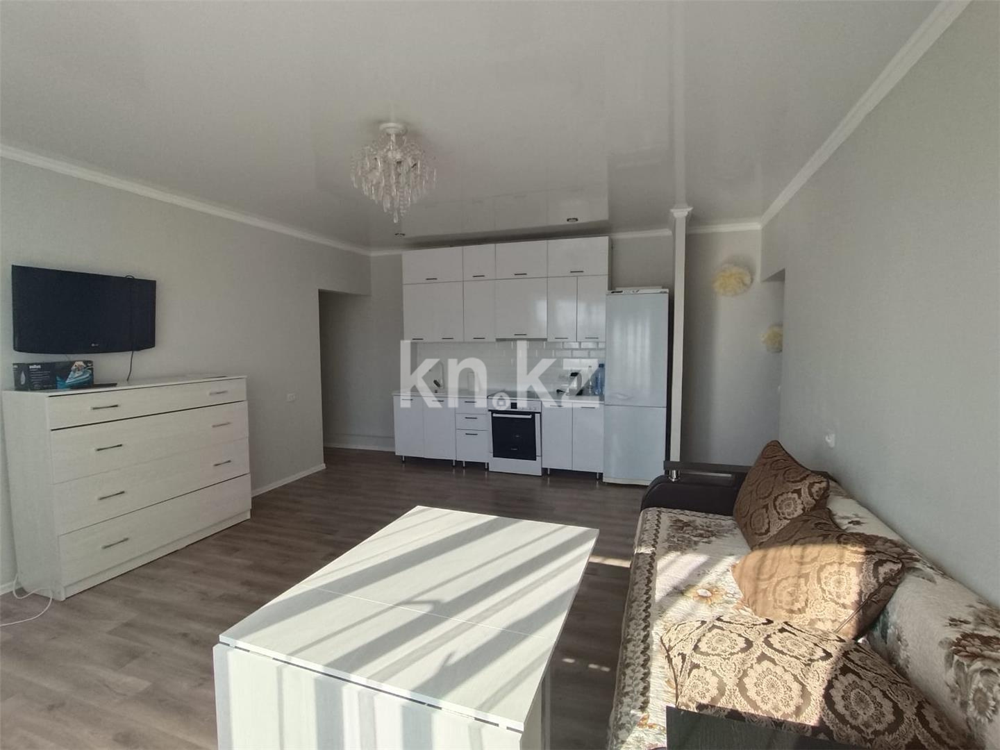 Продажа 2-комнатной квартиры, 46 м², мкр-н Шапагат - Продажа  двухкомнатных квартир в Караганде фото 1 из 13