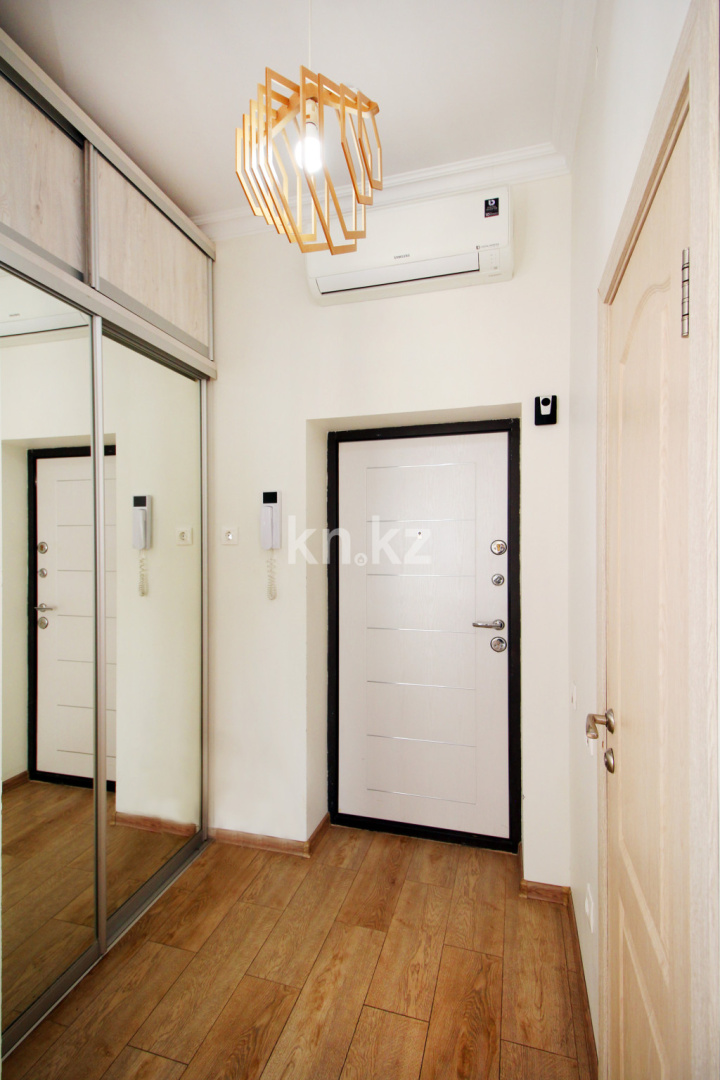 Аренда 1-комнатной квартиры посуточно, 40 м², пр. Абая, дом  109/6 - ул. Манаса - Аренда жилой и коммерческой недвижимости в Алматы фото 16 из 30