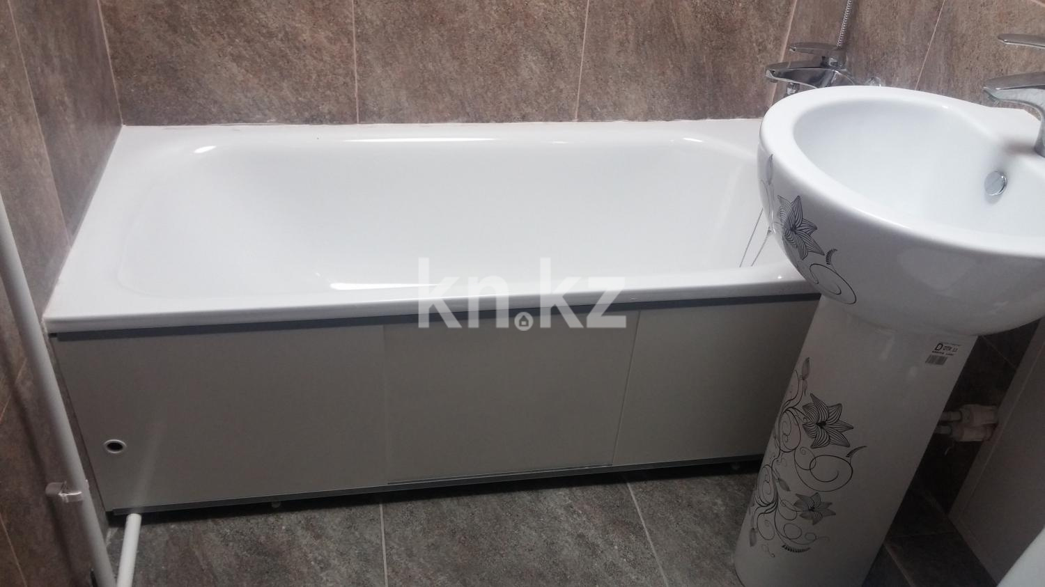 Аренда 1-комнатной квартиры посуточно, 34 м², пр. Бухар-жырау, дом  70 в Караганде - фото 8