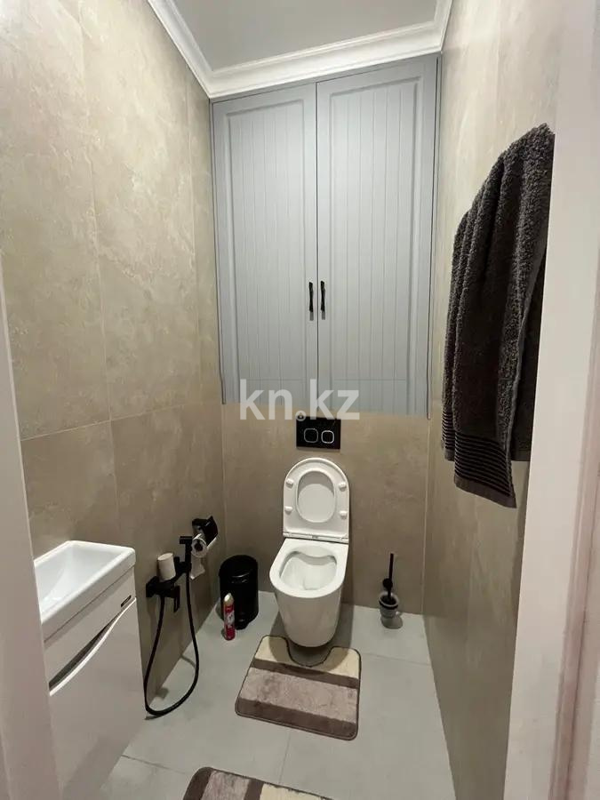 Продажа 3-комнатной квартиры, 85 м², ул. Букетова, дом  3/2 в Караганде - фото 6
