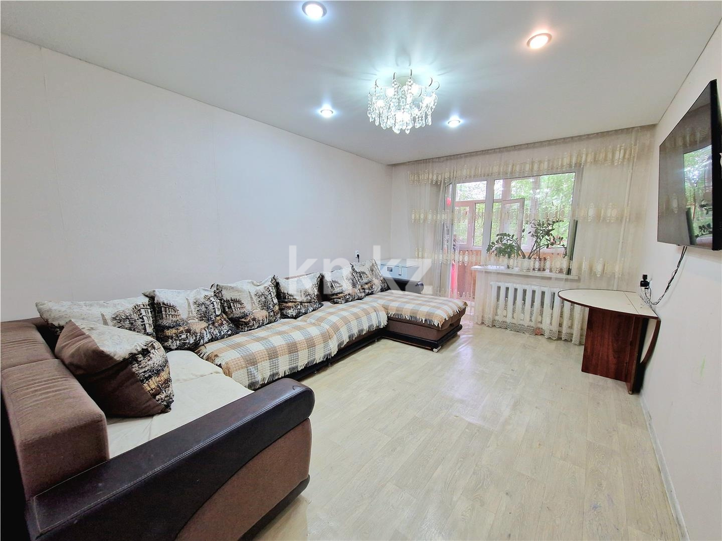 Продажа 3-комнатной квартиры, 58 м² - Продажа квартир в кирпичном доме в Караганде фото 1 из 12