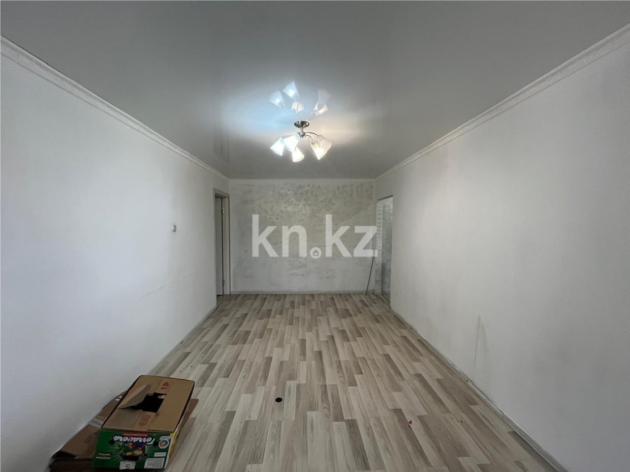Продажа 2-комнатной квартиры, 55 м² - Продажа двухкомнатных квартир на Юго-Востоке Караганды фото 2 из 15