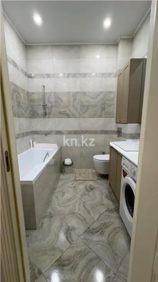 Продажа 4-комнатной квартиры, 107.2 м², ул. Бокейхана, дом  11 в Астане - фото 8