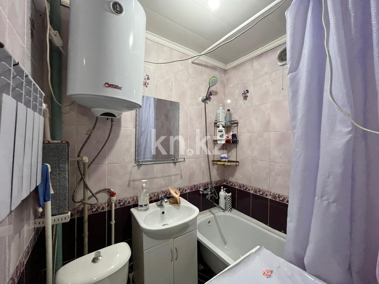 Продажа 3-комнатной квартиры, 56 м², мкр-н 12, дом  41 в Караганде - фото 11