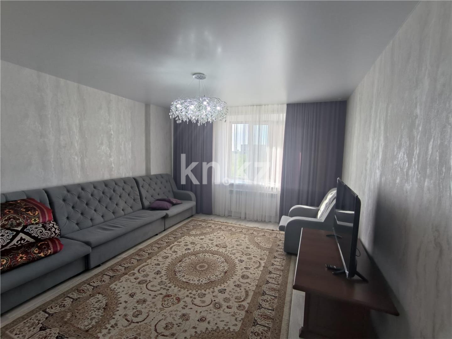 Продажа 2-комнатной квартиры, 72 м², ул. Дюсембекова - Продажа  двухкомнатных квартир в Караганде фото 1 из 15