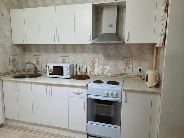 Аренда 1-комнатной квартиры, 35 м², мкр-н Авангард-4 - Продажа и аренда недвижимости в Атырау фото 5 из 9