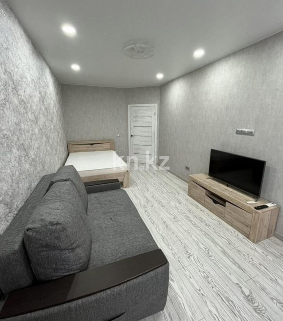 Аренда 1-комнатной квартиры, 35 м² - Недвижимость в Казахстане - страница 28 фото 1 из 2