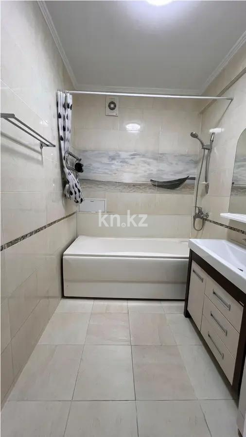 Продажа 3-комнатной квартиры, 94 м², ул. Толе би, дом  298/1 в Алматы - фото 4