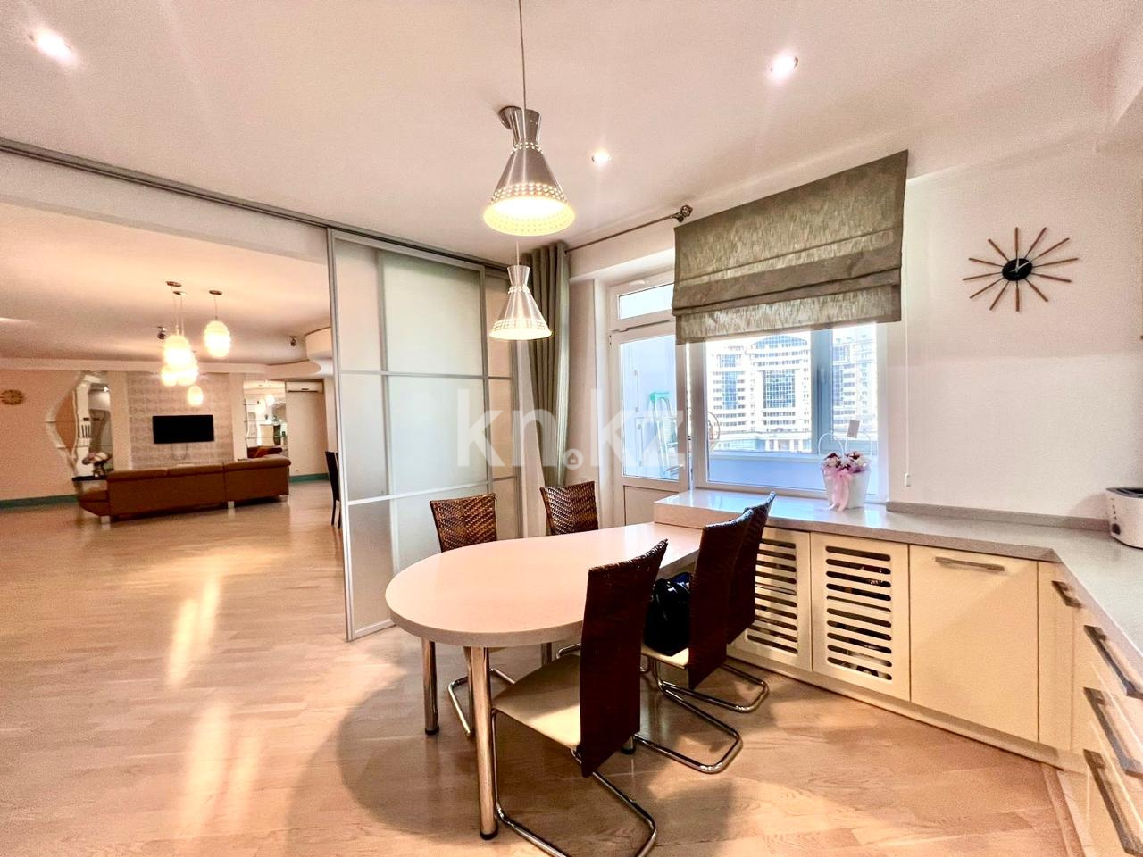 Продажа 3-комнатной квартиры, 190 м², ул. Достык, дом  13 - ул. Кенесары в Астане - фото 9