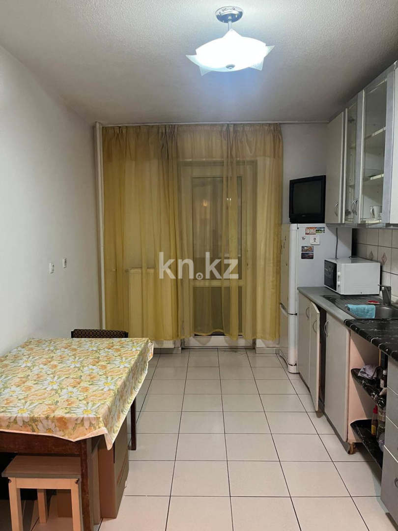 Аренда 3-комнатной квартиры, 100 м² - Аренда квартир помесячно в Казахстане - страница 5 фото 1 из 10