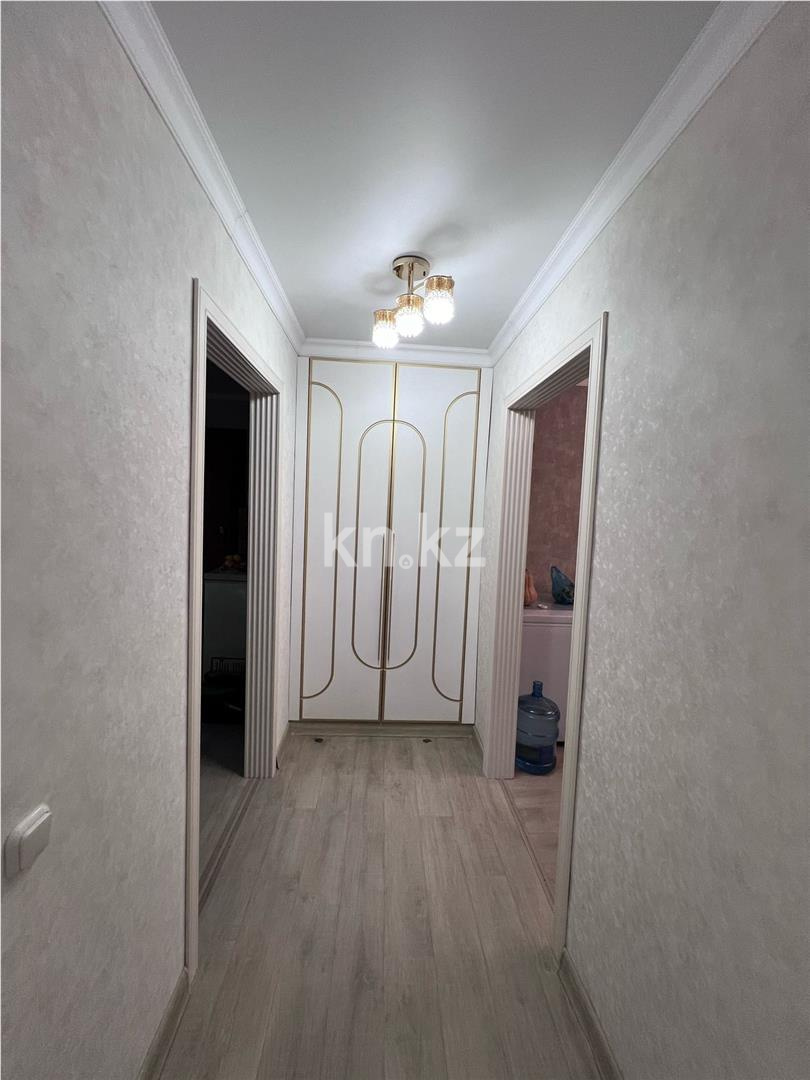 Продажа 3-комнатной квартиры, 85 м², ул. Дюсембекова, дом  35 в Караганде - фото 11