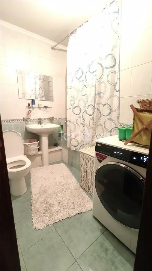 Продажа 2-комнатной квартиры, 44.1 м², мкр-н 8, дом  81 в Алматы - фото 4