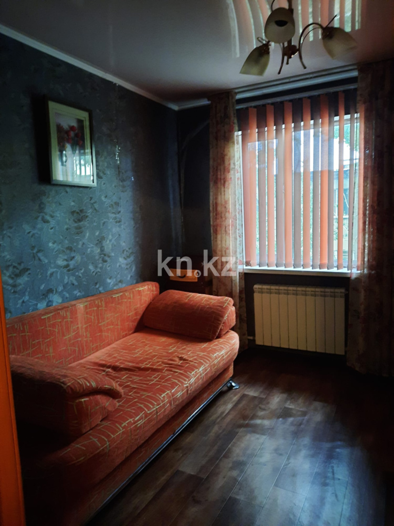 Продажа 3-комнатной квартиры, 48 м², мкр-н 22, дом  3д в Караганде - фото 5
