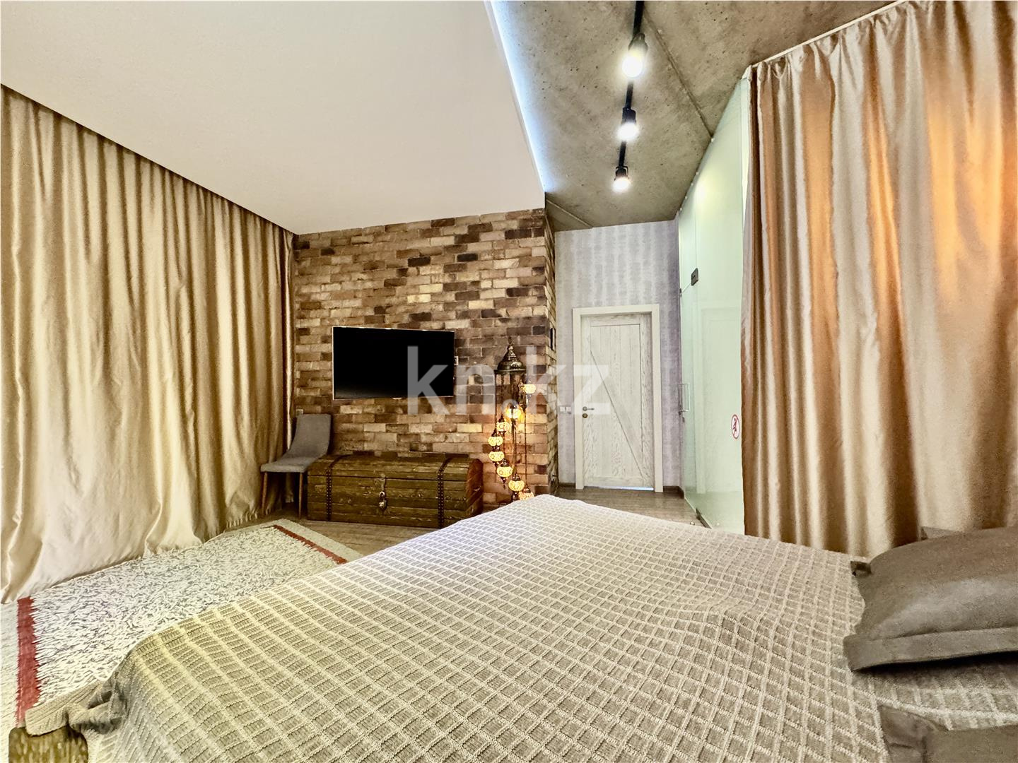 Продажа 3-комнатной квартиры, 160 м², ул. Аманжолова, дом  41 - Продажа  трехкомнатных квартир в Караганде с фото фото 21 из 52