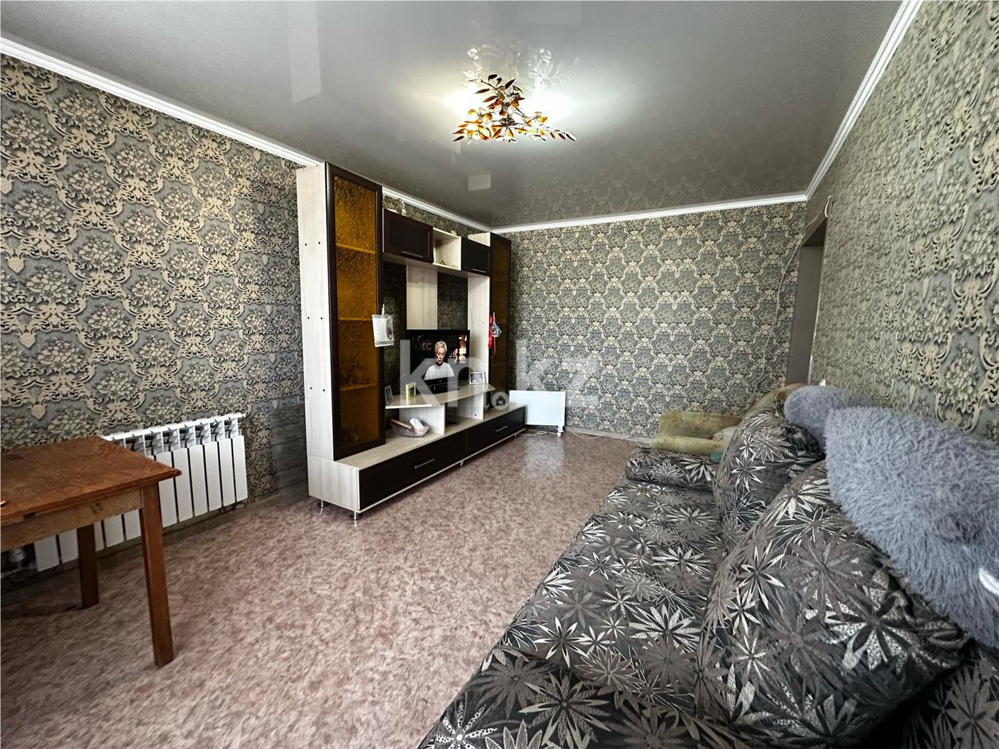 Продажа 2-комнатной квартиры, 50 м², ул. Экибастузская - Продажа квартир в Караганде фото 1 из 13