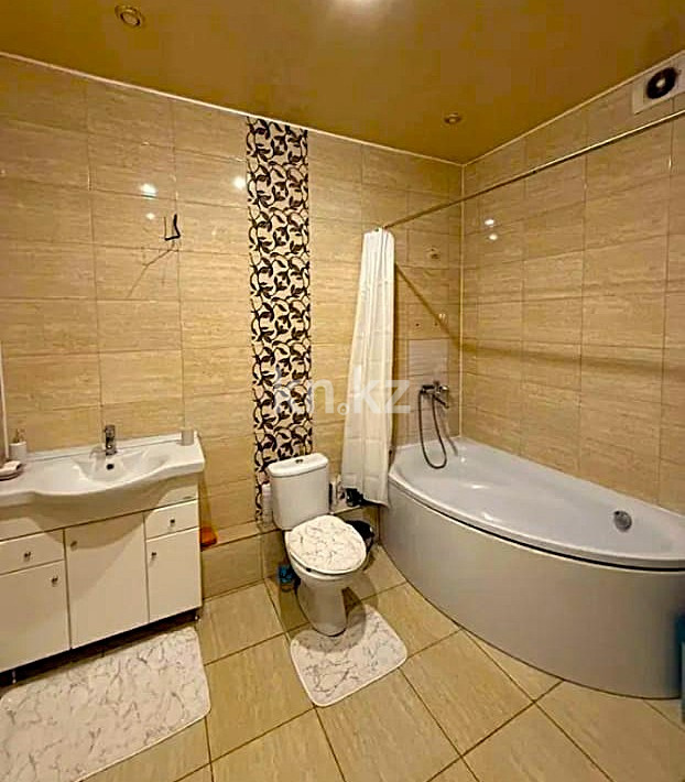 Продажа 5-комнатной квартиры, 152 м², ул. Баянауыл, дом  1 - Центр города, Золотой квадрат, район Школы-гимназии №31 - Продажа квартир в Астане фото 32 из 38