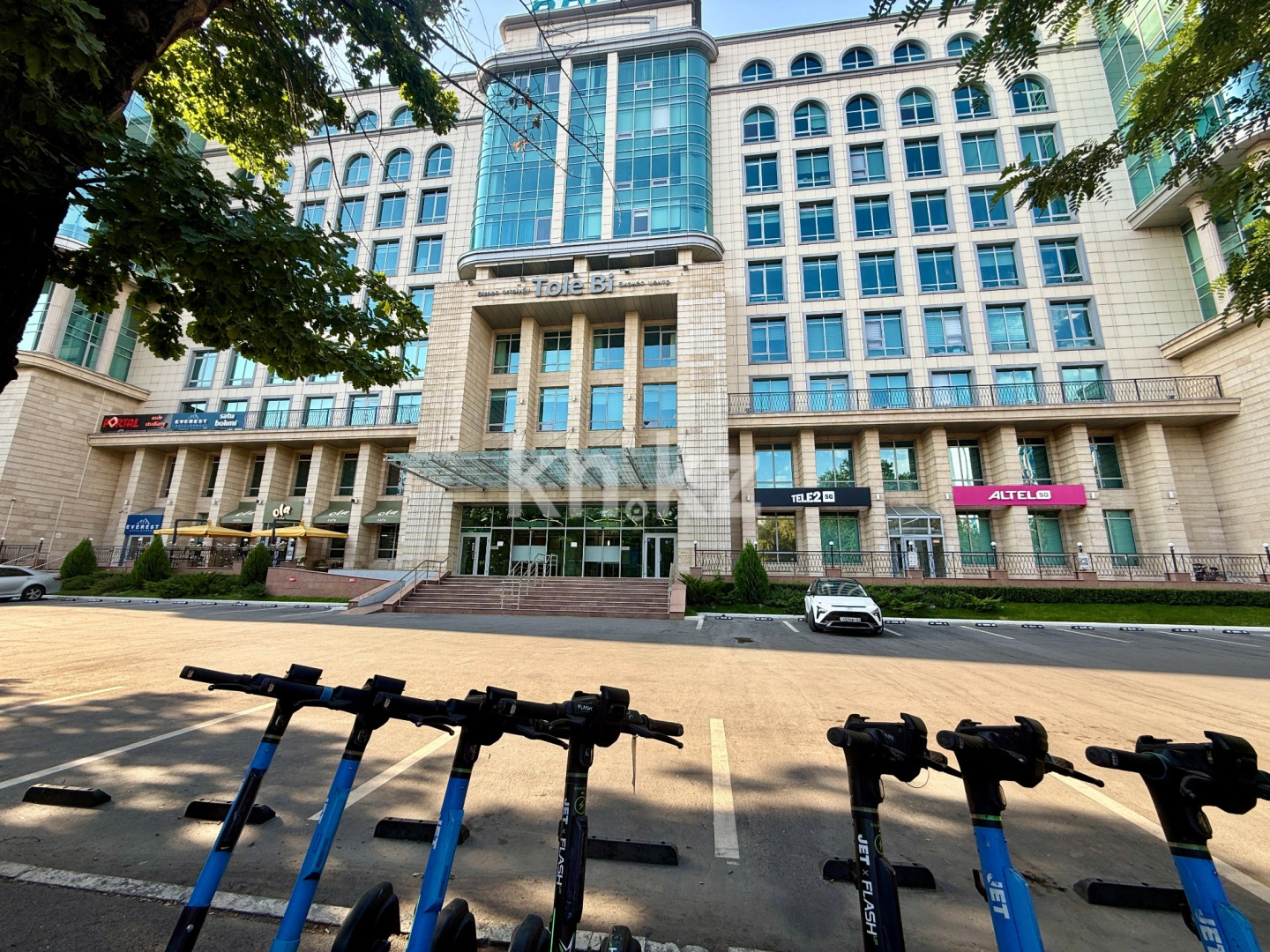 Продажа 3-комнатной квартиры, 82.8 м² в Алматы - фото 23
