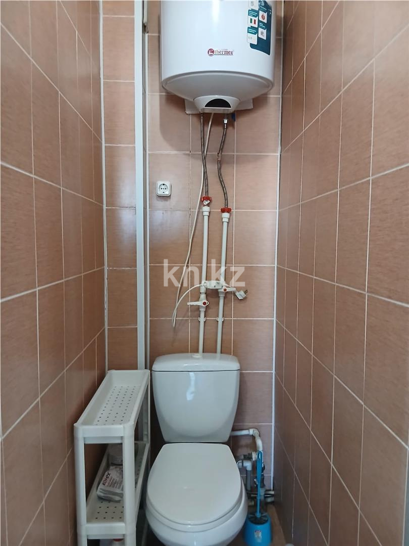 Продажа 2-комнатной квартиры, 43 м², ул. Ермекова, дом  58 в Караганде - фото 6