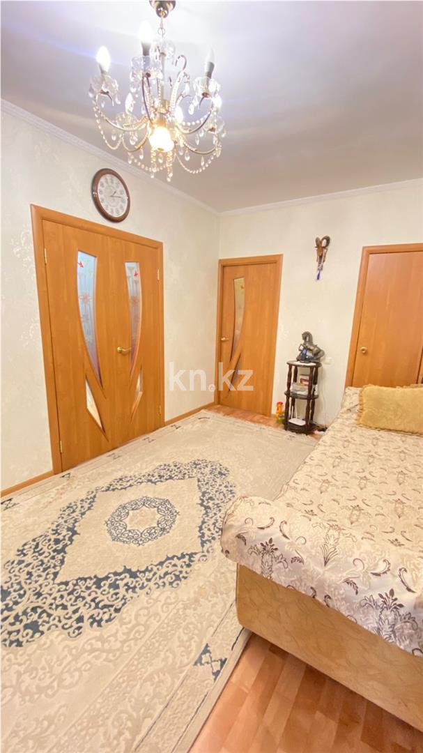 Продажа 2-комнатной квартиры, 65 м², пр. Шахтеров - Продажа  двухкомнатных квартир в Караганде фото 12 из 16