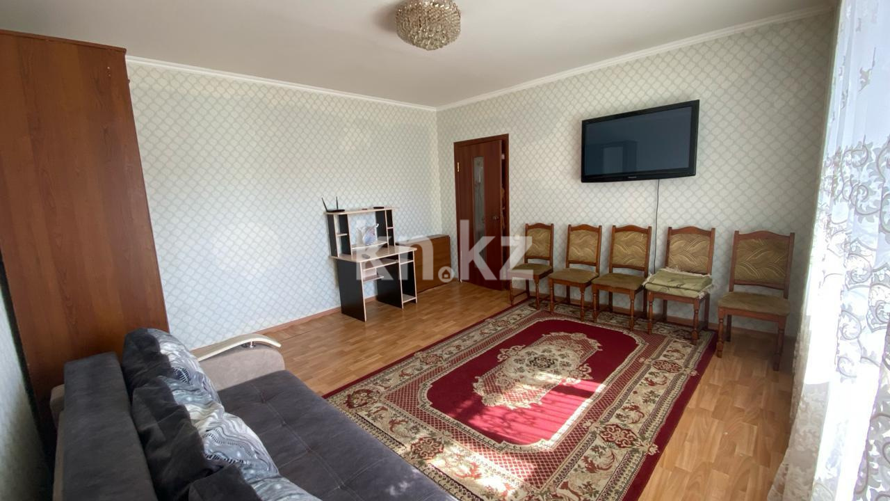 Продажа 3-комнатной квартиры, 62 м², пр. Шахтеров - Продажа  трехкомнатных квартир в Караганде фото 2 из 15