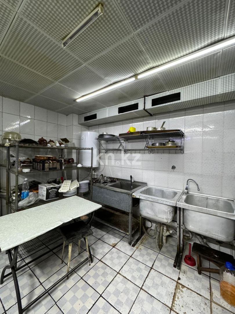 Продажа помещения, 383.3 м² - Продажа офисных и торговых помещений в Караганде фото 15 из 22