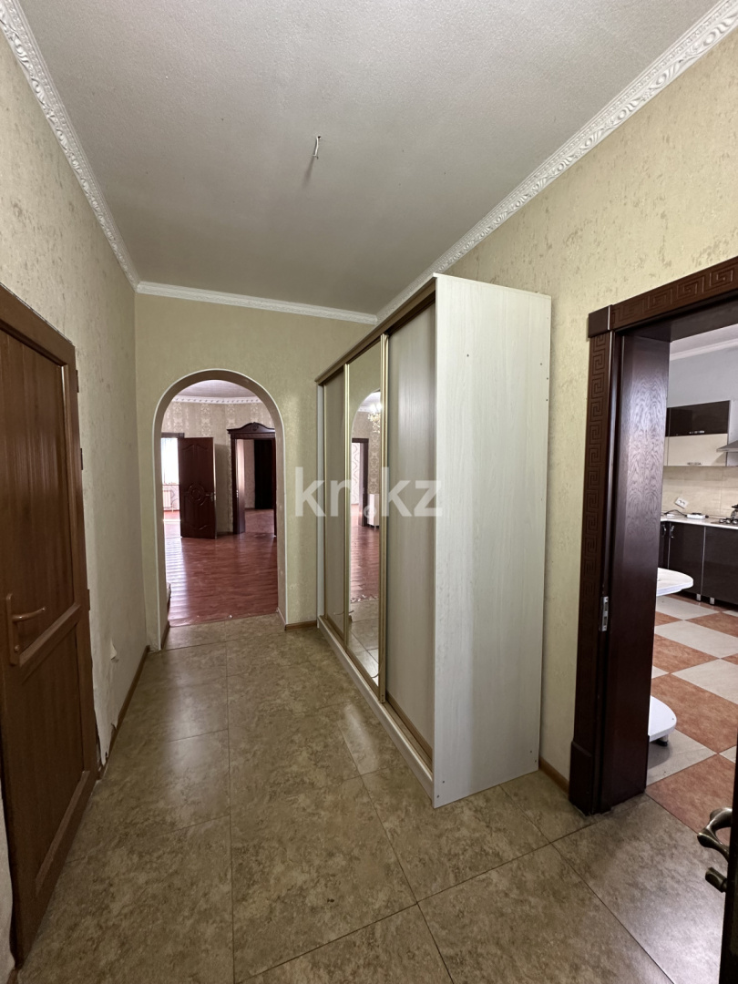 Продажа 7-комнатного дома, 280 м², Нурашбеков, дом  2 - Продажа домов, коттеджей в Казахстане фото 16 из 26