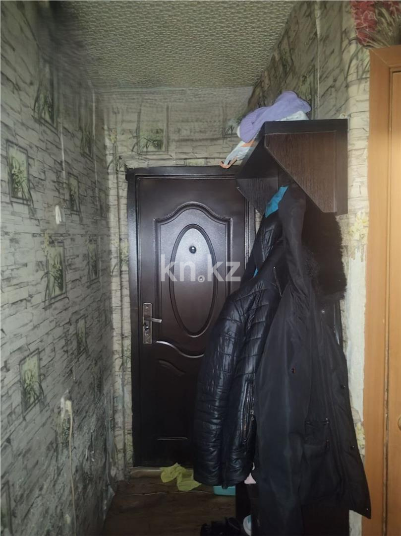 Продажа 2-комнатной квартиры, 43 м², мкр-н 18, дом  18 в Караганде - фото 8