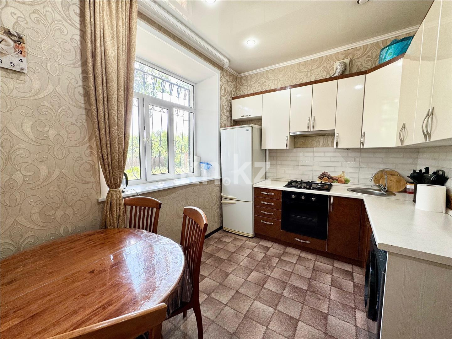 Продажа 3-комнатной квартиры, 76 м², ул. Медицинская, дом  68а - Продажа квартир в Караганде фото 1 из 14