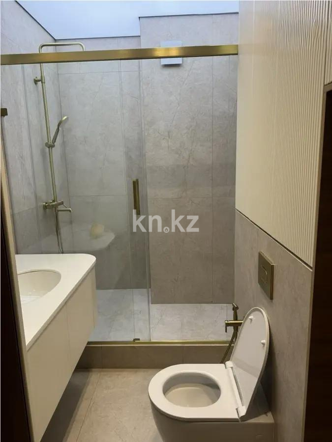 Продажа 2-комнатной квартиры, 68 м² в Алматы - фото 3