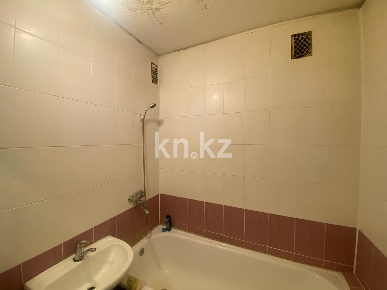 Продажа 1-комнатной квартиры, 35 м², ул. Гапеева - Продажа  однокомнатных квартир в Караганде фото 4 из 8